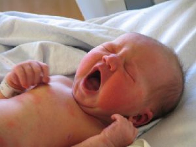 newborn elisa 2513359 Cómo saber si a mi bebé le duele algo