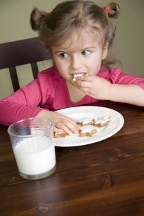 Alimentos que no deben faltar en la dieta de los niños