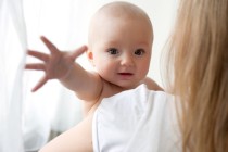 Cómo se relaciona el bebé con su entorno (0-12 meses)