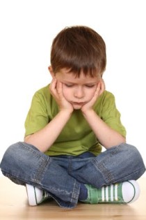 Niños que se autocastigan cuando se porta mal